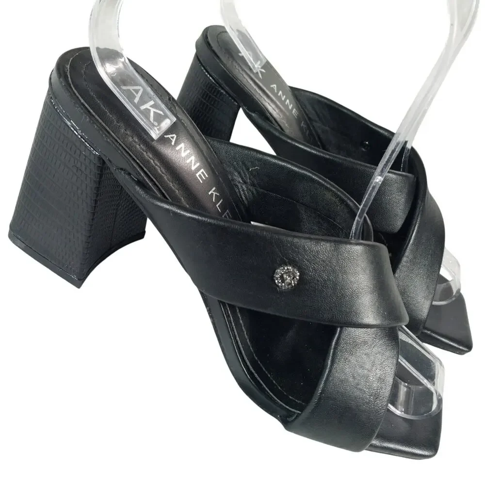 ANNE KLEIN! BLACK VEGAN LEATHER CRISS CROSS STRAP CHUNKY HEELS, SANDALS! 6.5M